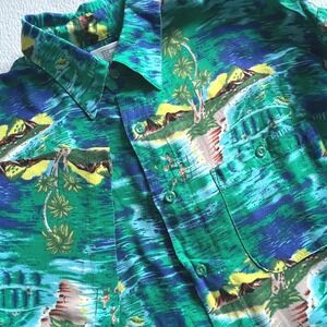 Untied Button‎ Up Hawaiian Shirt Mens M Tropical Print Short Sleeve Vtg Aloha